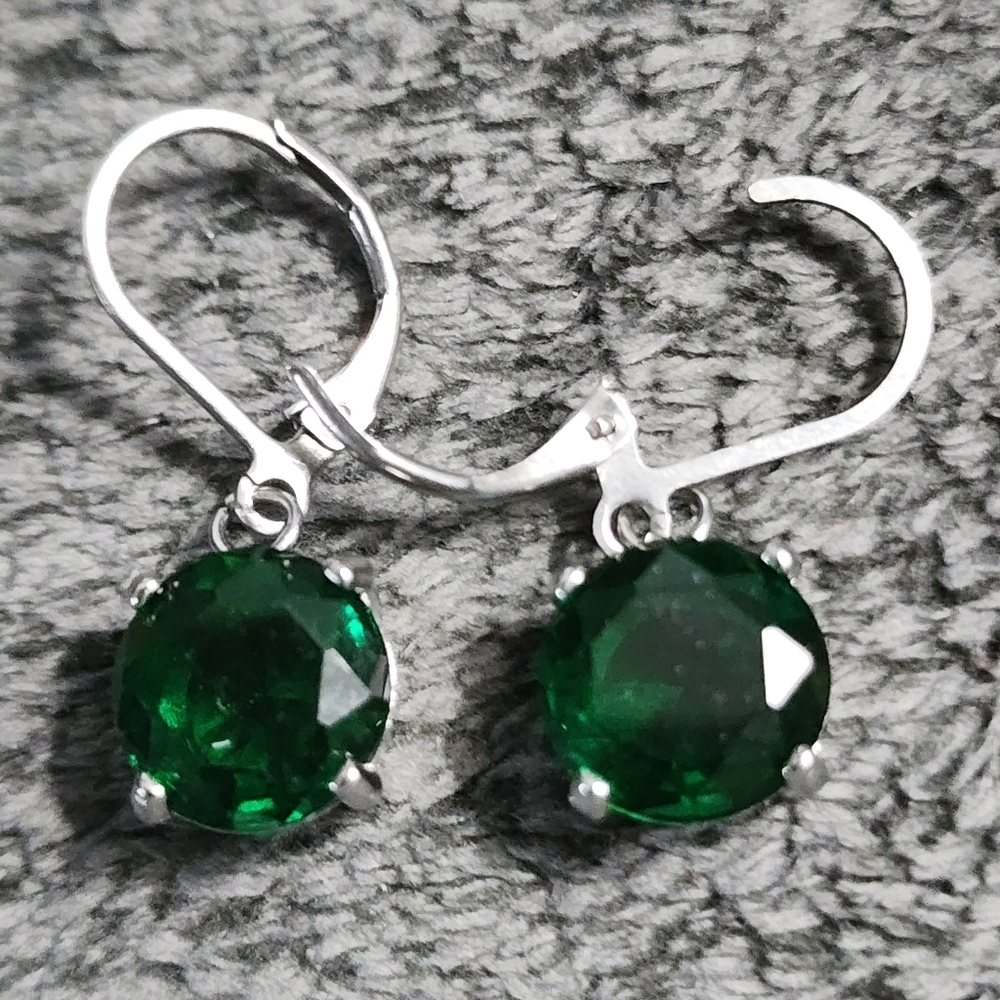 Silvertone Earrings Green Gemstone 10mm Drop - Picture 2 of 8